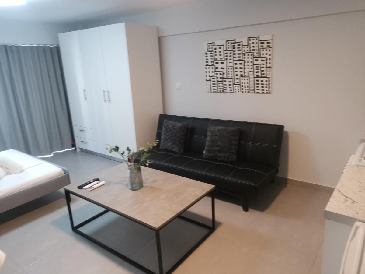 شقة أثينا  في New Cozy Studio In Aigaleo المظهر الخارجي الصورة